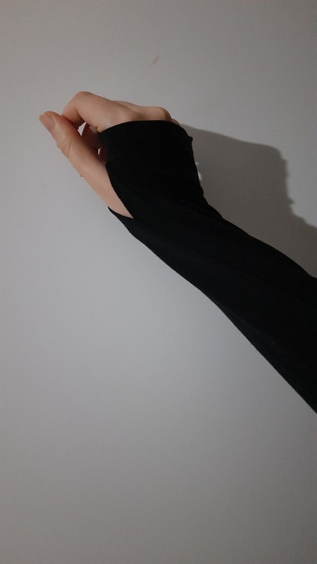 Parmak Geçmeli Siyah Dirsek Altı penye kolluk - Görsel 3