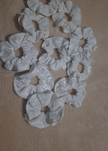 Beyaz Kadife Kumaş Scrunchie - Görsel 6