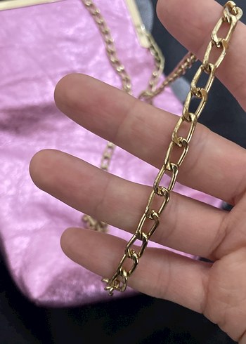Beden pembe Renk Zincir Detaylı Parlak Pembe Kadın Çanta