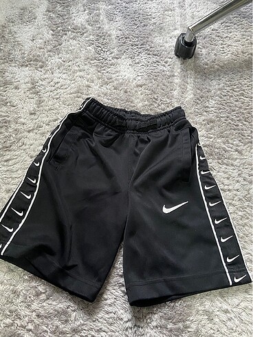 Nike şort