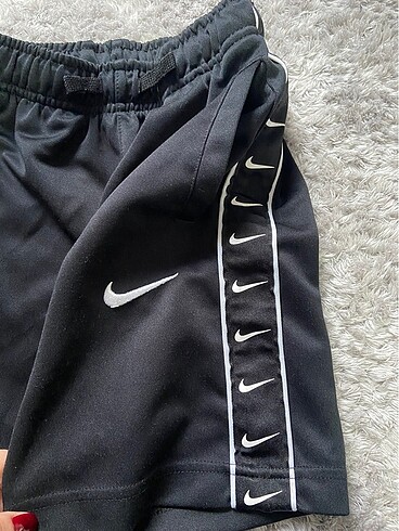 9 Yaş Beden Nike şort