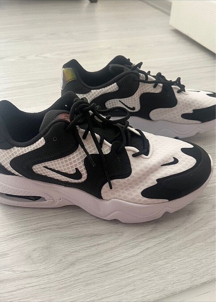 Nike spor ayakkabı - Görsel 2