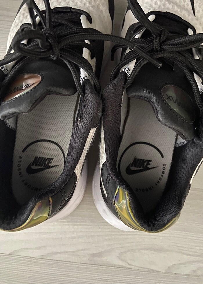 Nike spor ayakkabı - Görsel 4