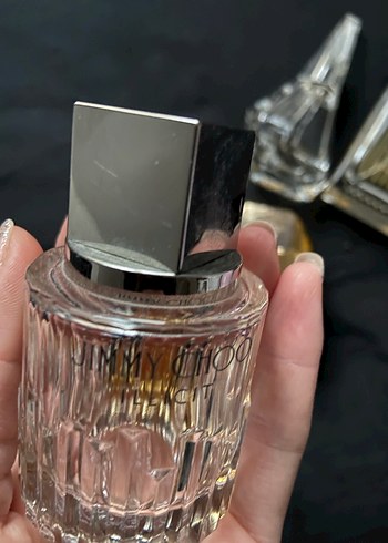 Givenchy parfüm - Görsel 3