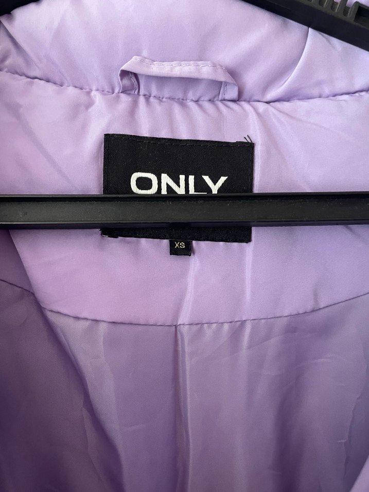 Düğmeli Mor Kadın Kış Montu - Görsel 4