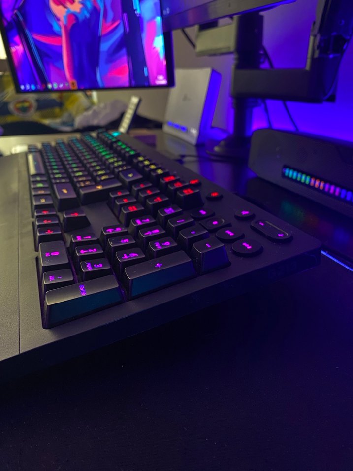 Çok Renkli Işıklı Klavye Logitech G213 - Görsel 2