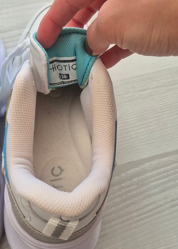 Beyaz Bağcıklı Kadın Spor Ayakkabı - Görsel 6