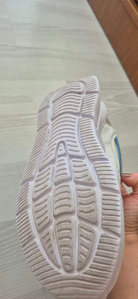 Beyaz Bağcıklı Kadın Spor Ayakkabı - Görsel 5