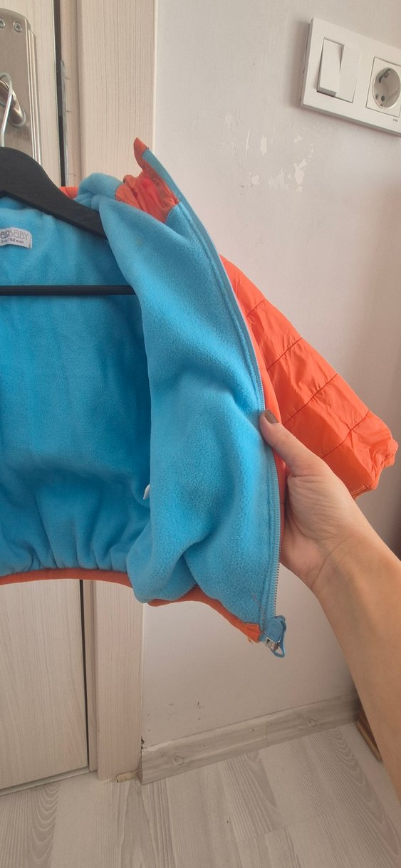 Turuncu Fermuarlı Erkek Çocuk Mont - Görsel 3