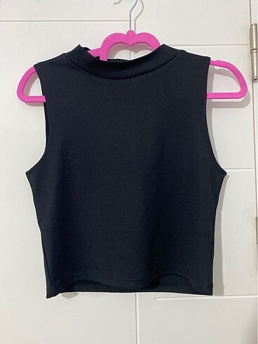 H&M crop