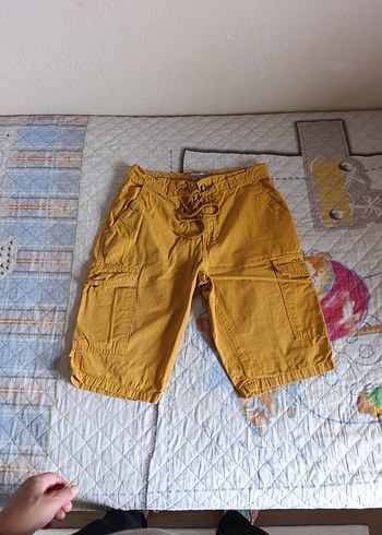 Erkek Sarı Kemerli Rahat Kesim Şort - Görsel 3