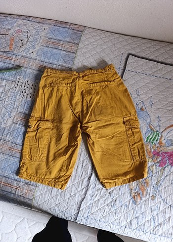 Erkek Sarı Kemerli Rahat Kesim Şort - Görsel 4