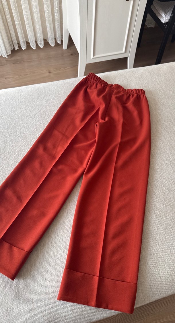 Kırmızı kumaş pantolon - Görsel 4