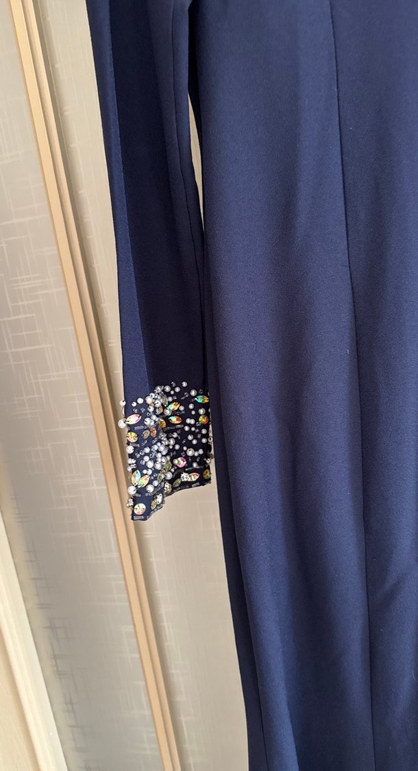 Nakışlı Yaka ve Manşet Detaylı Lacivert Uzun Abiye - Görsel 3