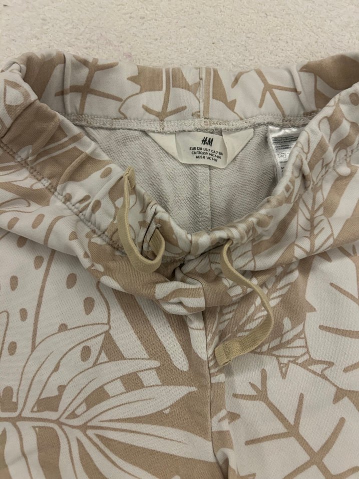 Bej Baskılı Rahat Kesim Erkek Şort - Görsel 2