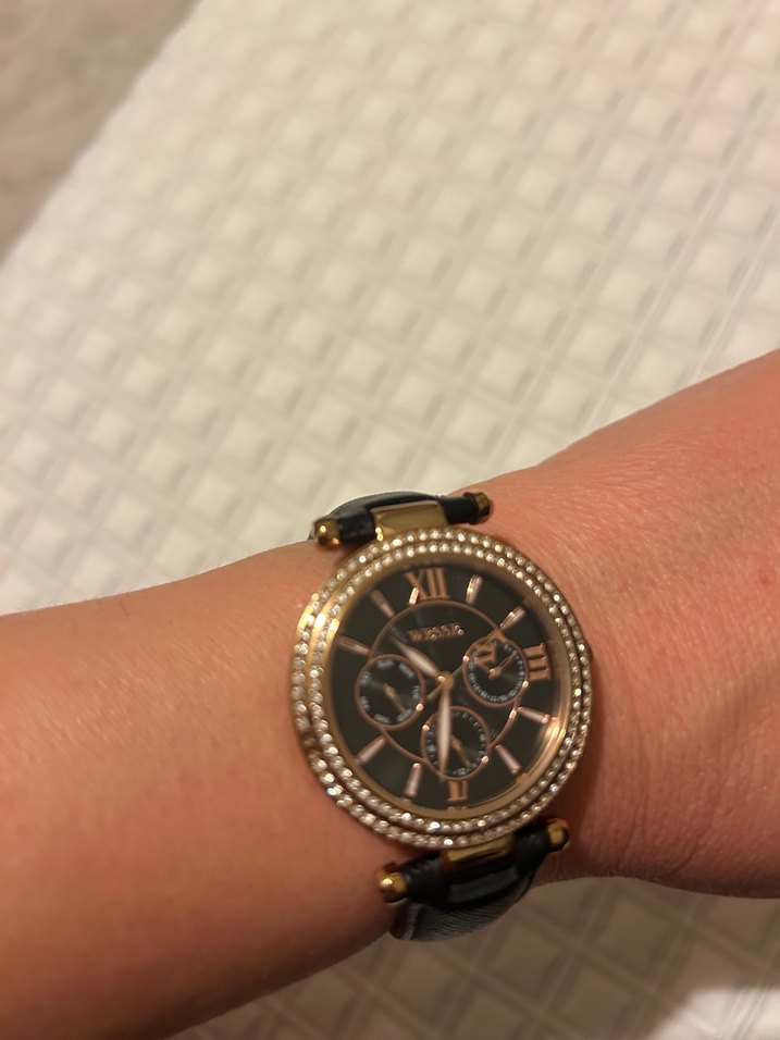 Kemer Tokalı Siyah Gotik Kadın Kol Saati - Görsel 4