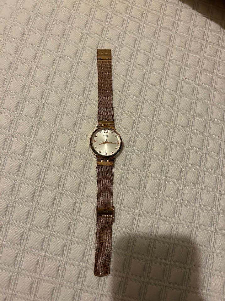 Altın Renkli Kadın Kol Saati - Görsel 3