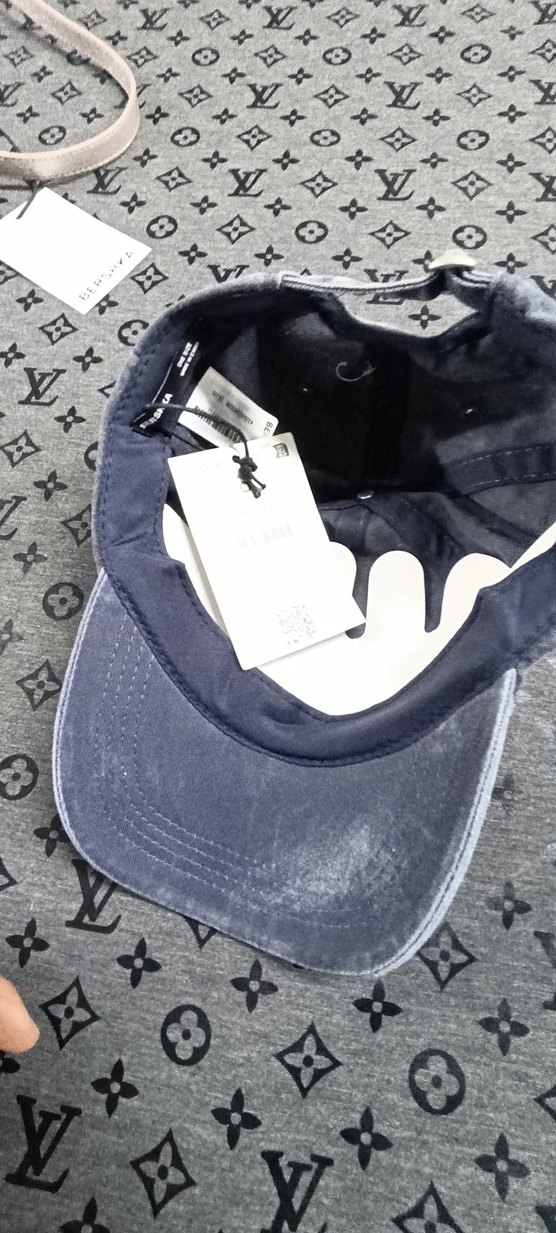 bershka şapka orjinal - Görsel 3
