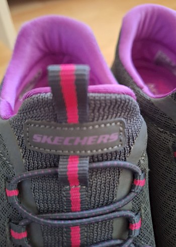 37 Beden mor Renk Gri Mor Elastik Bağcıklı Spor Kadın Skechers