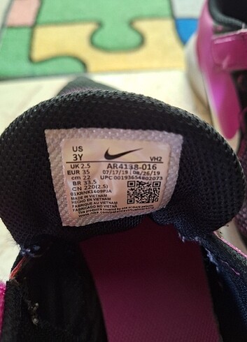 35 Beden Nike spor ayakkabı