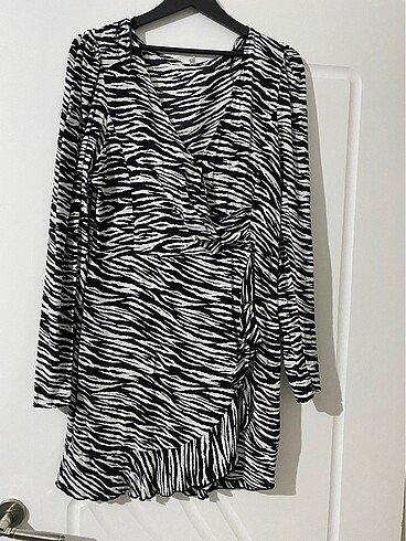 H&M Zebra mini elbise