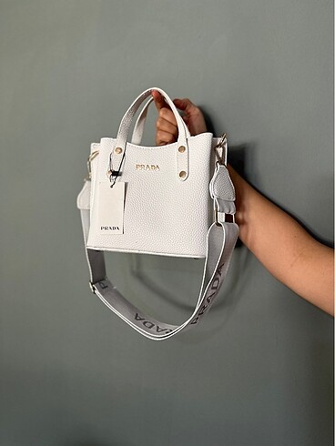 Prada Çanta