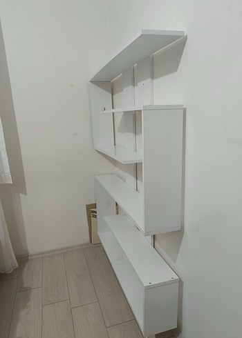 Beyaz Duvara Monte Raf Düzenleyici - Görsel 3