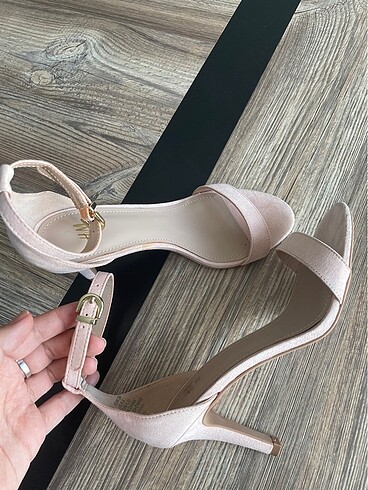 H&M pudra topuklu sandalet