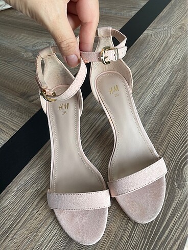 H&M H&M pudra topuklu sandalet