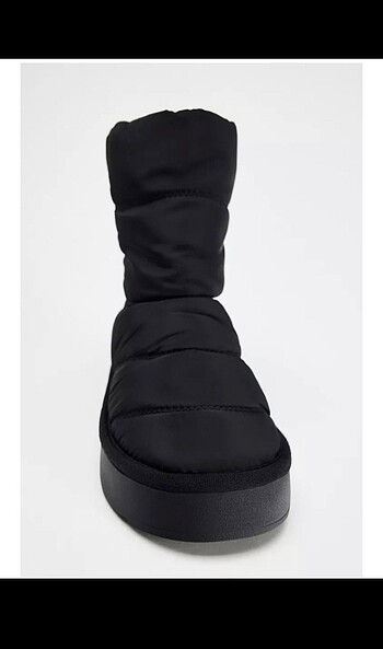 36 Beden siyah Renk Zara Bot