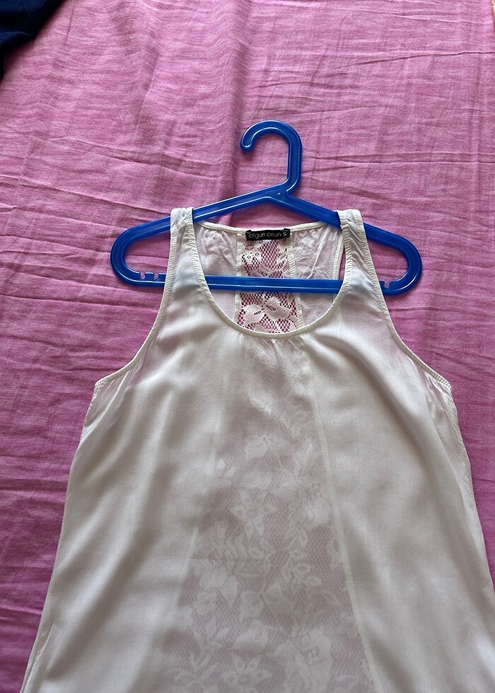 Beyaz arkası dantelli bluz - Görsel 3