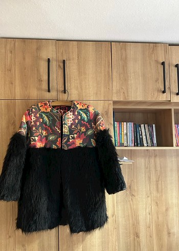 Bohem Desenli Uzun Siyah Kürk Detaylı Kadın Mont - Görsel 8