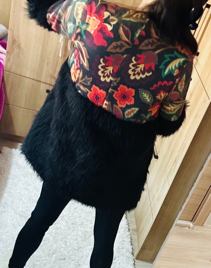 Bohem Desenli Uzun Siyah Kürk Detaylı Kadın Mont - Görsel 3