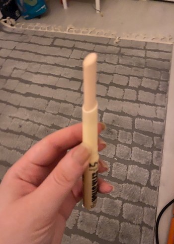 Nyx Bej Renkli Kapatıcı Stick #02 Fair - Görsel 3