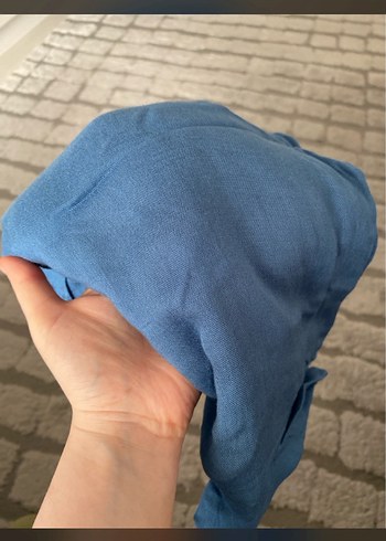 Kadınlar için Koyu Turkuaz Saten Şal - Görsel 2