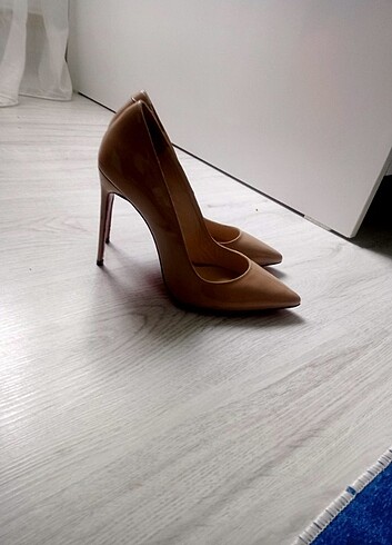 Diğer Stiletto 