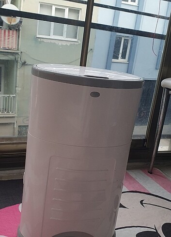 Korbel bebek bezi çöp kovası 