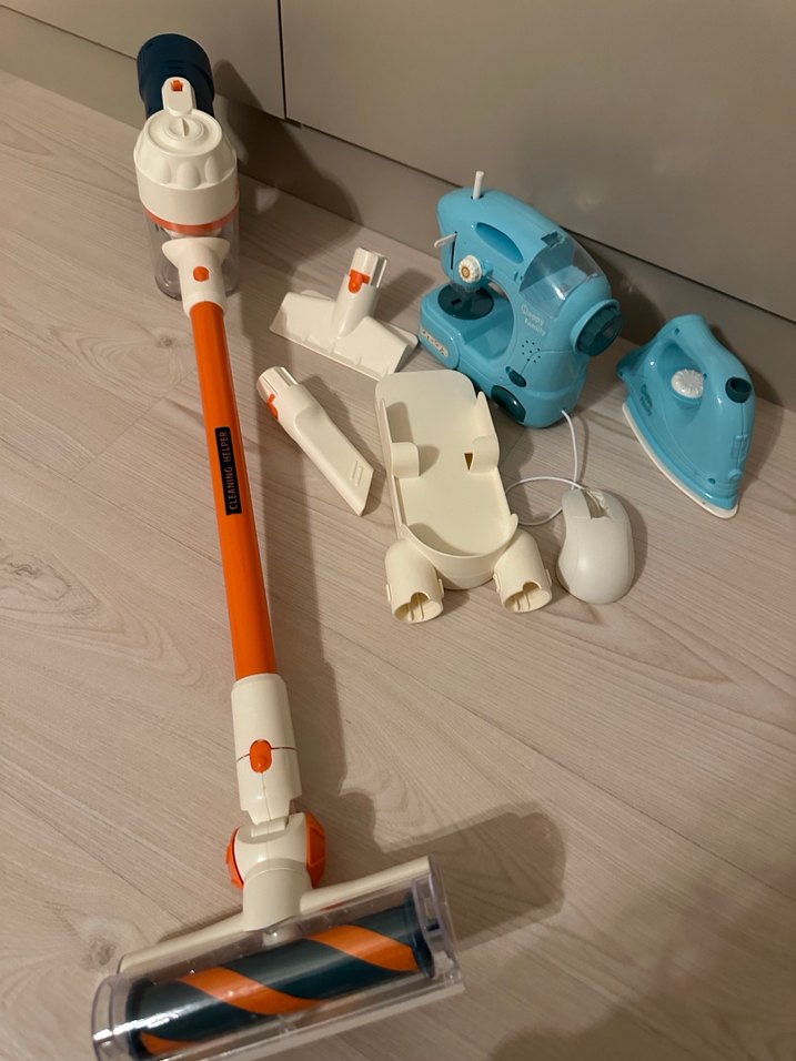 Oyuncak Elektrikli Süpürge - Görsel 3