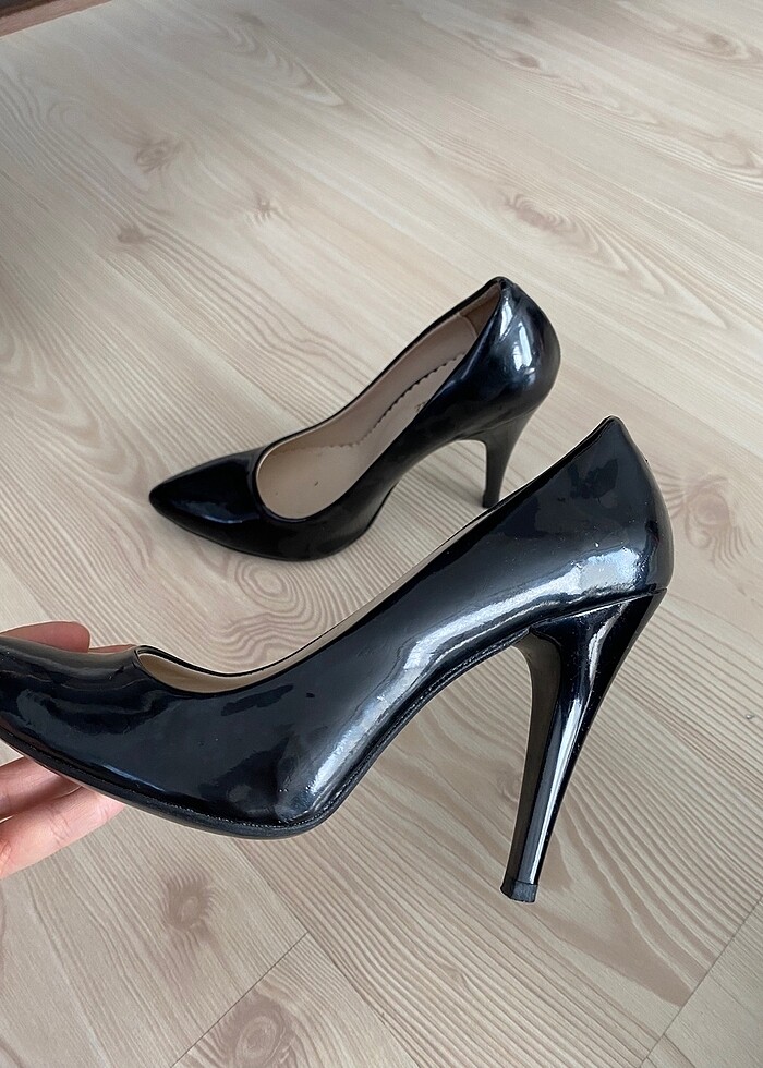 Siyah topuklu ayakkabı - Görsel 5