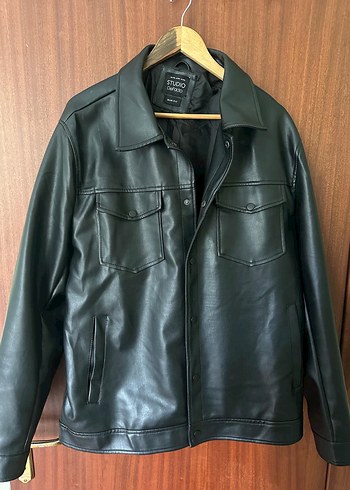 Düğmeli Siyah Deri Biker Ceket