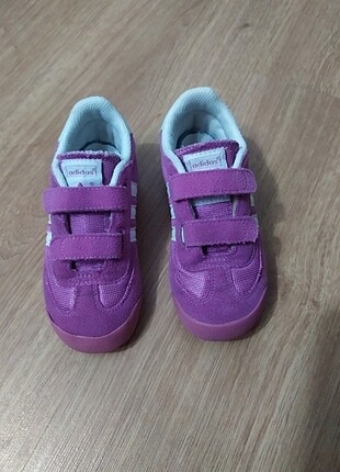 Adidas marka kız çocuk pembe spor ayakkabı 26 numara 