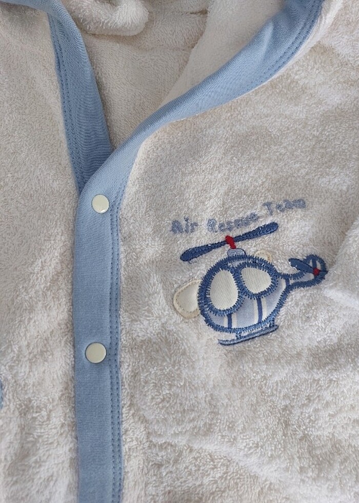 Bebek bornoz takimi hiç kullanilmamiştir - Görsel 3