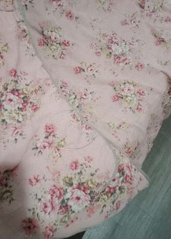 Pembe Çiçek Desenli Yatak Örtüsü yorgan - Görsel 5