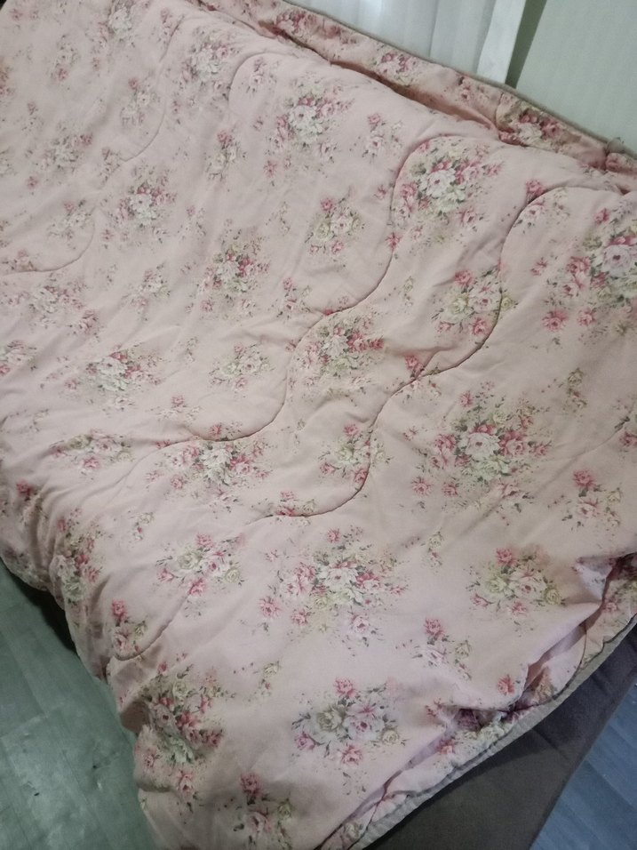 Pembe Çiçek Desenli Yatak Örtüsü yorgan - Görsel 2