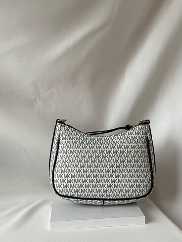 Michael Kors Michael Kors Beyaz Askılı Çanta