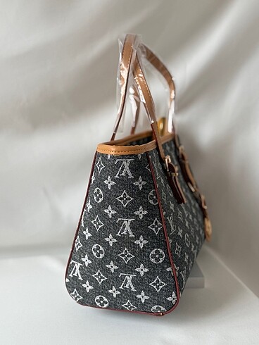  Beden Louis Vuitton Kol Çantası