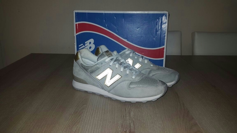 37 Beden gri Renk NEW BALANCE 996 MODEL