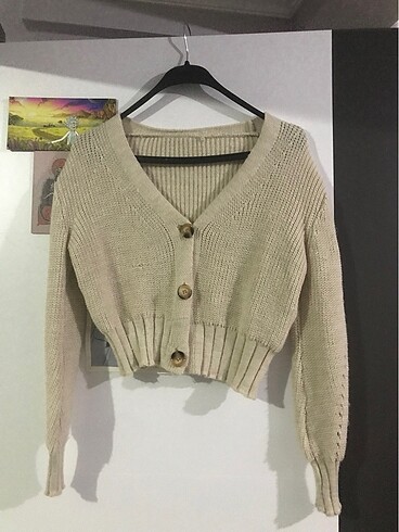 Krem rengi hirka