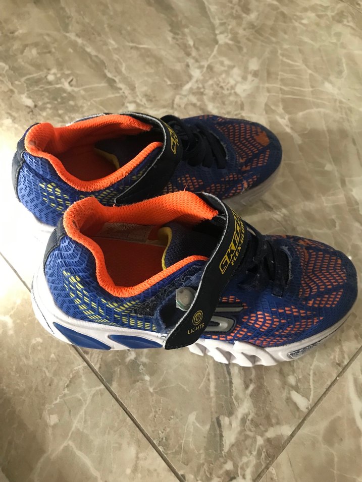 Skechers Erkek Çocuk Renkli Bağcıksız Spor Ayakkabı 33 numara - Görsel 2