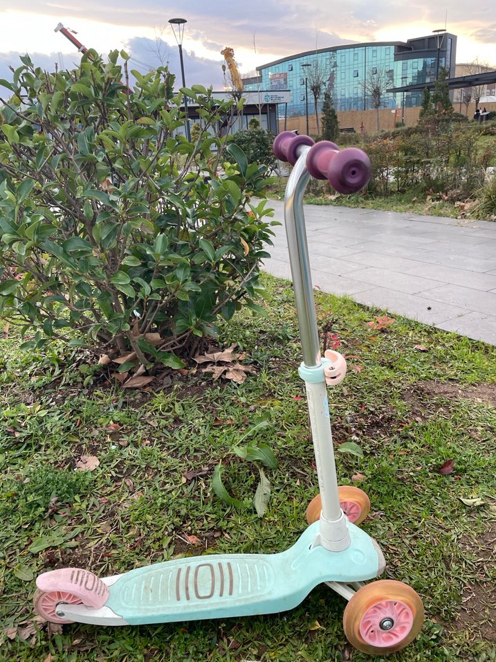 Decatlon scooter ışıklı - Görsel 3